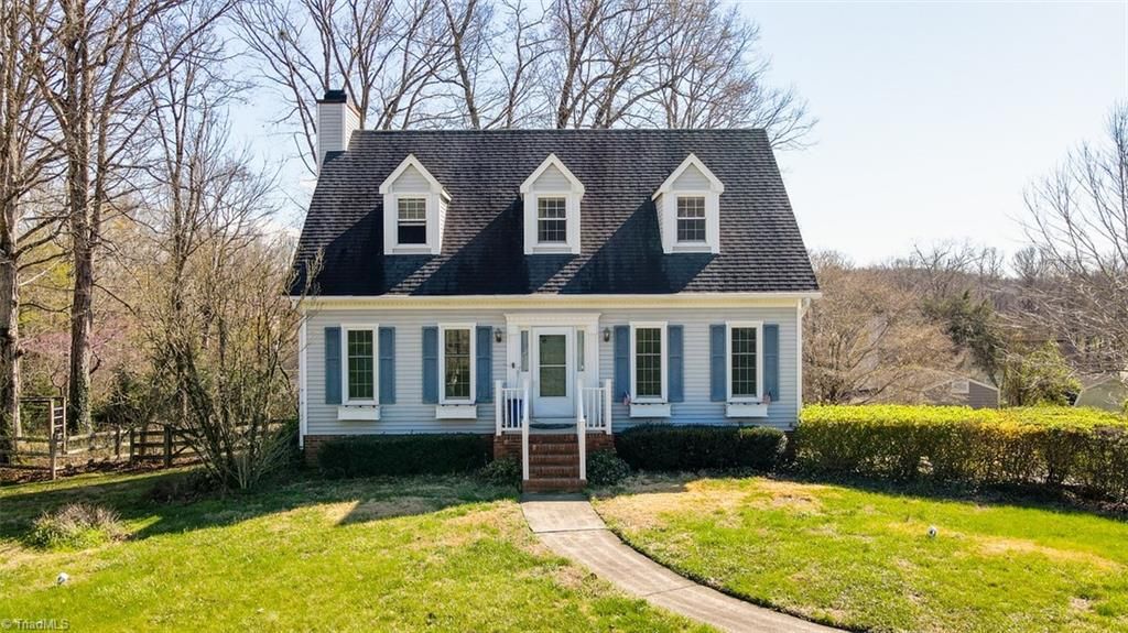 Photo of 9516 White Tail Trail, Kernersville, NC 27284 (MLS # 1212437)