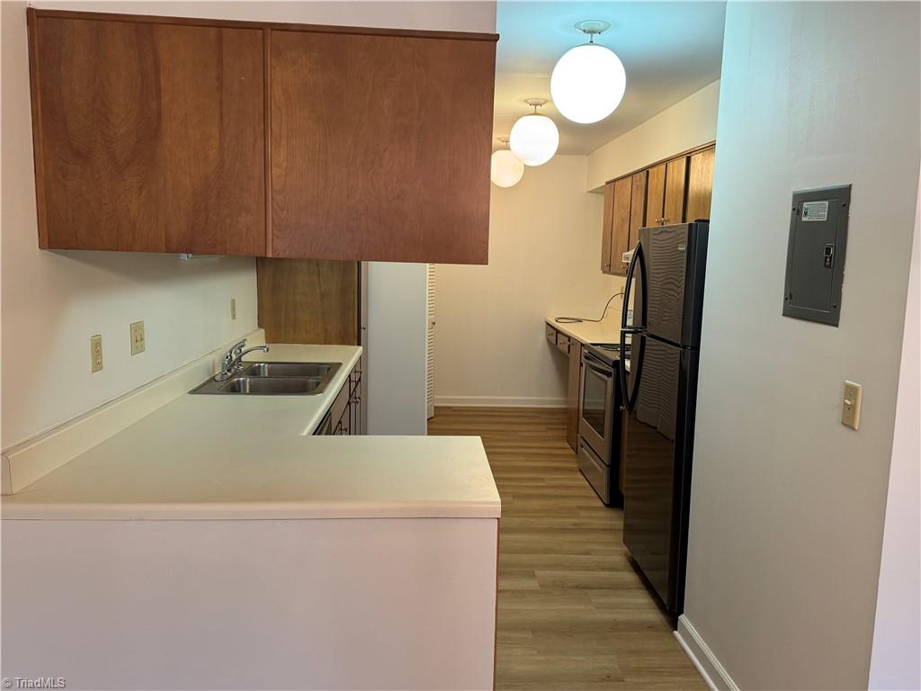 1524 Benjamin Parkway D