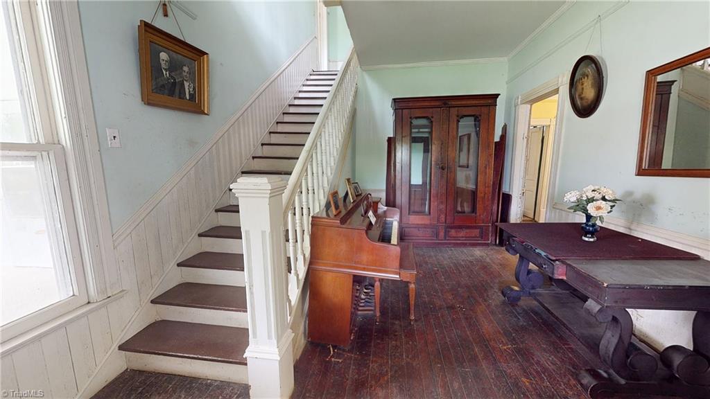 329 Pender Street, Mount Airy, North Carolina image 2