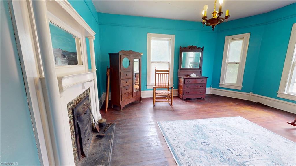 329 Pender Street, Mount Airy, North Carolina image 4