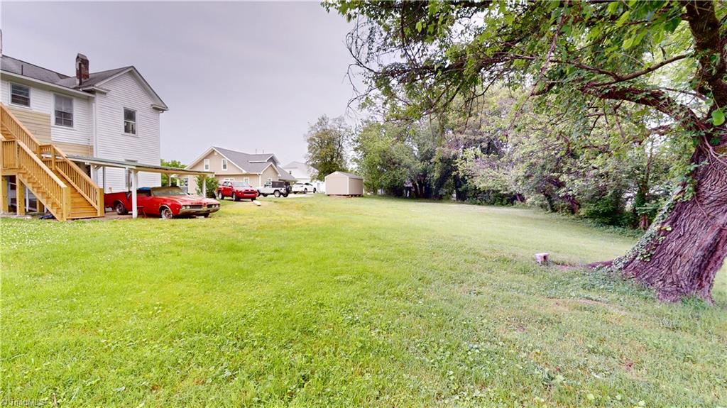 329 Pender Street, Mount Airy, North Carolina image 49