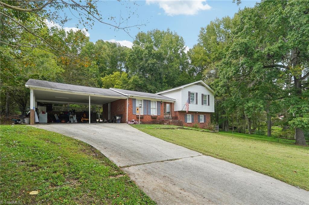 5519 Windemere Circle