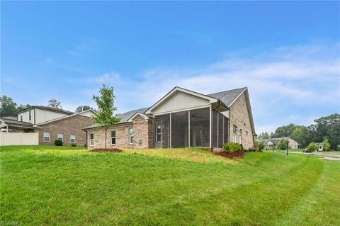 A home in Kernersville