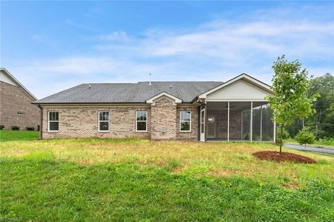 A home in Kernersville