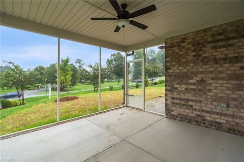 A home in Kernersville