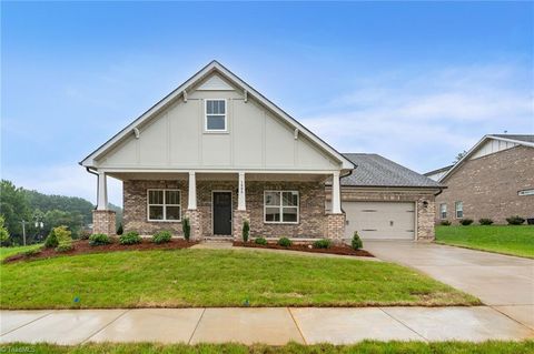 A home in Kernersville