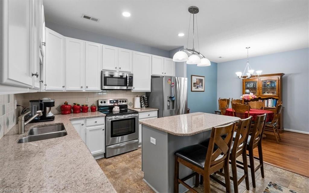 3702 Belfry Court, Greensboro, North Carolina image 3