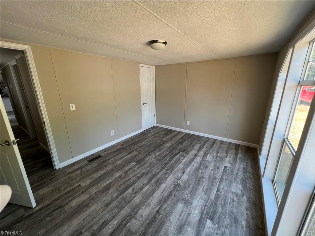 Photo 17 of 26 of 143 Pilot View Street mobile home