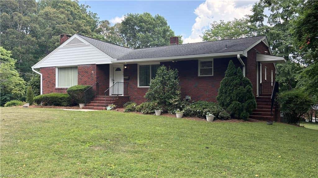 Photo of 1061 N Peace Haven Road, Winston-Salem, NC 27104 (MLS # 1224078)