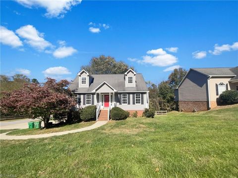 Homes For Sale - 7395 Cortney Glen Lane<br/> Forsyth County, Lewisville, NC 27023