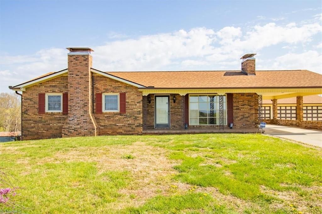 Photo of 3556 White Plains Road, Roaring River, NC 28669 (MLS # 1214413)