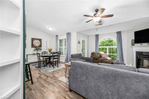 Condominium in Winston Salem NC 833 Rivertree Lane 8.jpg