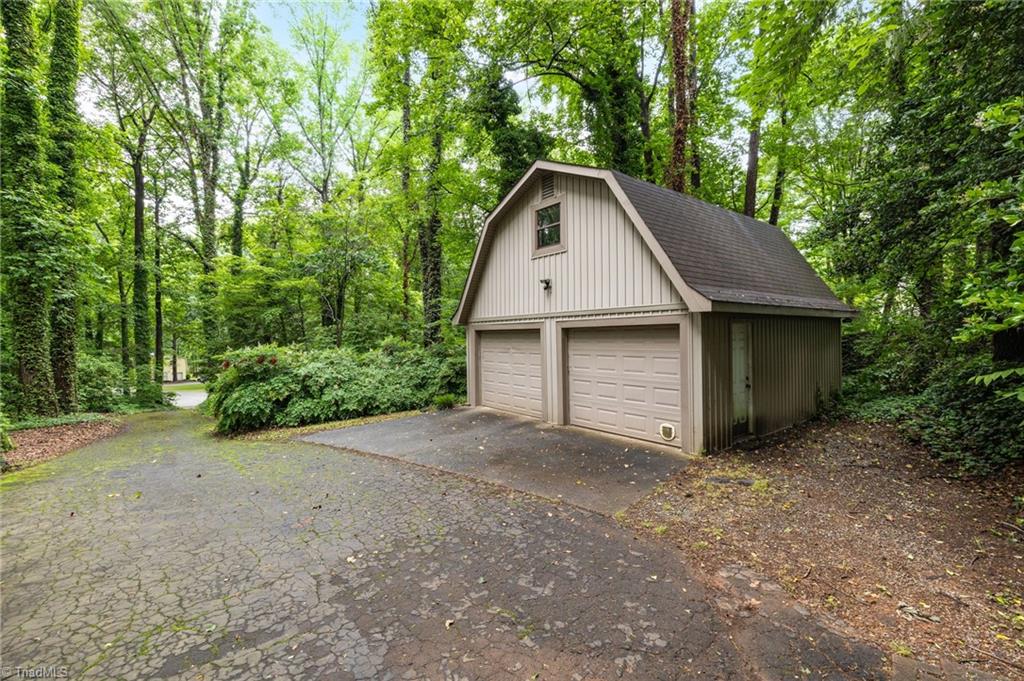 7177 Mantlewood Lane, Kernersville, North Carolina image 4