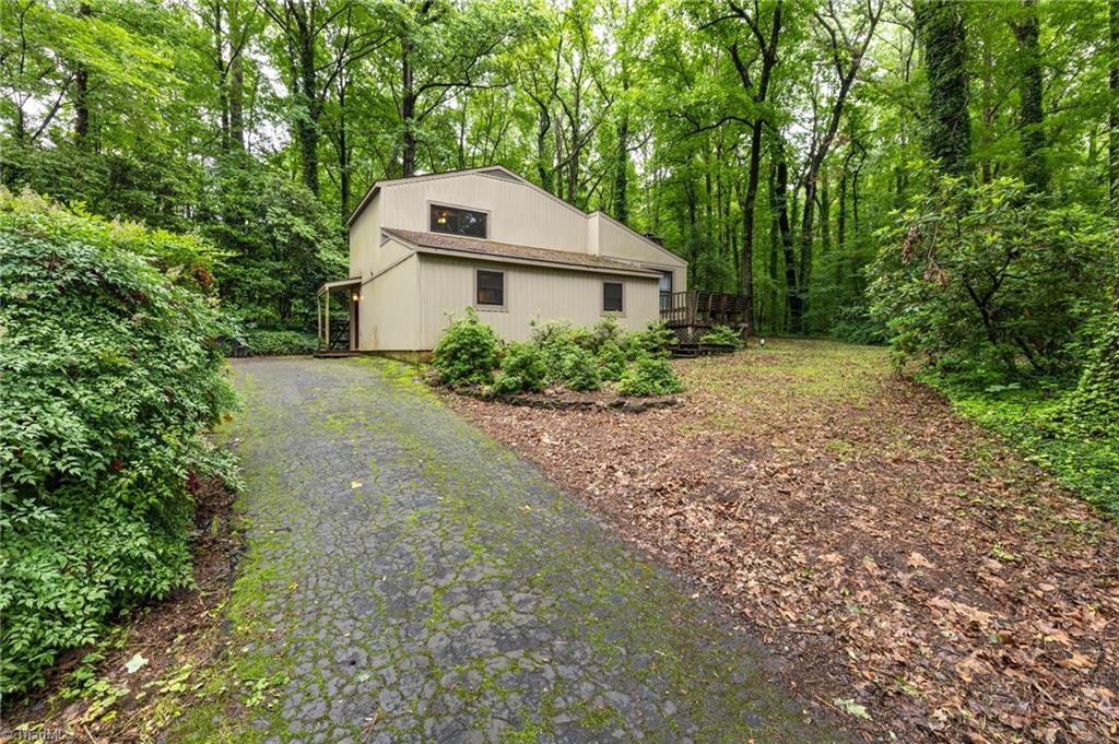 7177 Mantlewood Lane, Kernersville, North Carolina image 2