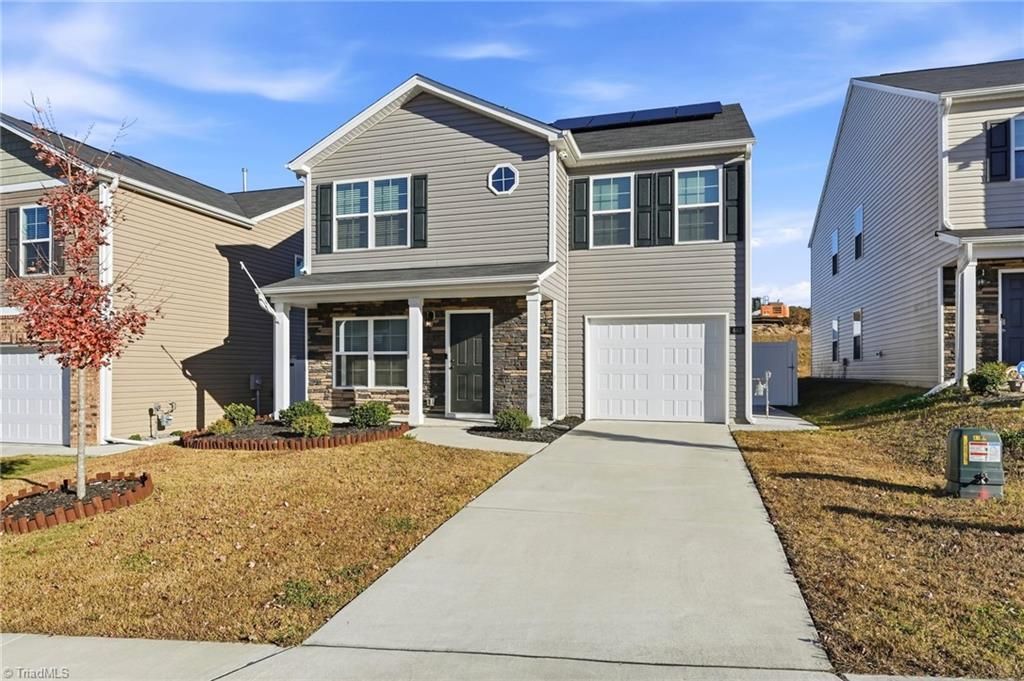 Photo of 640 Joshua Tree Lane, Winston-Salem, NC 27127 (MLS # 1222257)
