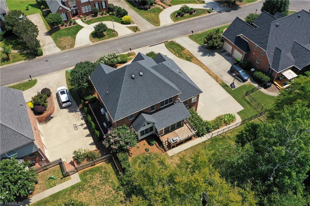 145 Ashbourne Lake Court