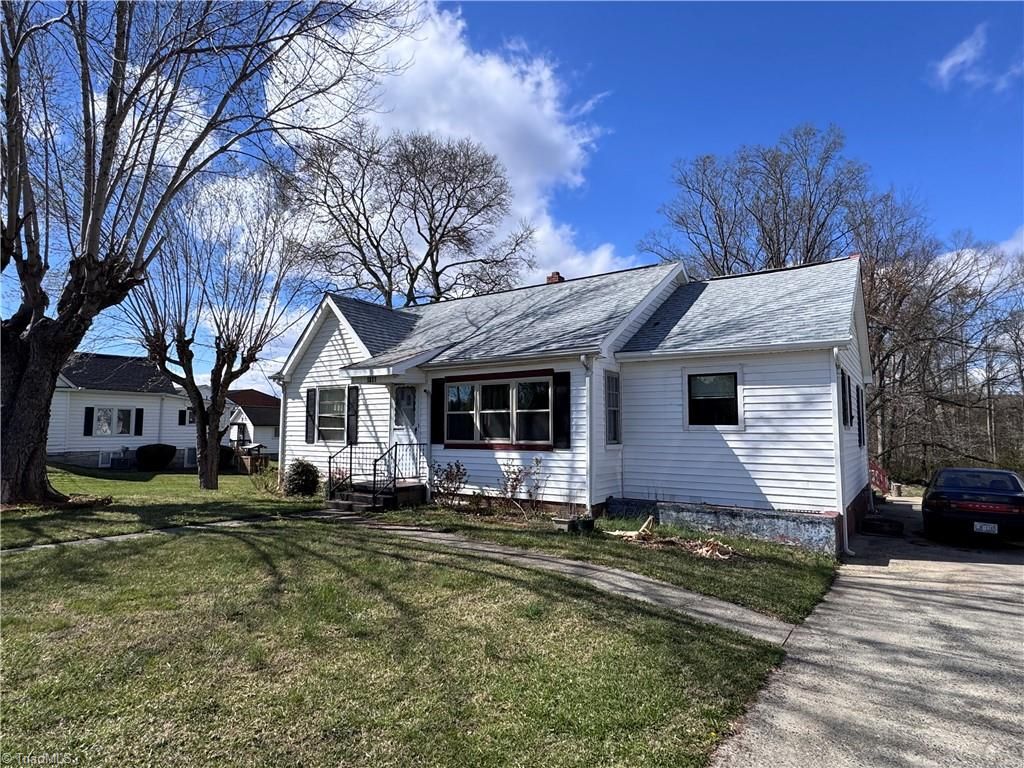 Photo of 1611 E Pine Street, Mount Airy, NC 27030 (MLS # 1213158)