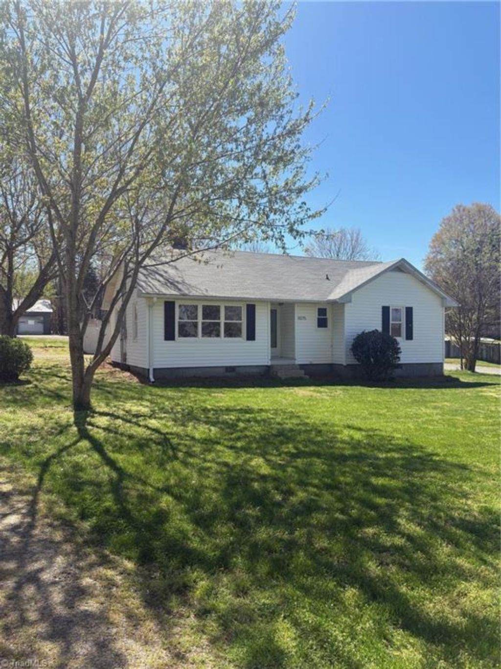 Photo of 1075 US Highway 64 W, Mocksville, NC 27028 (MLS # 1214092)