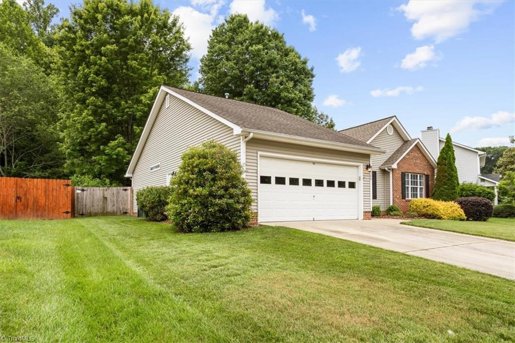 6796 Ironwood Circle, Greensboro, North Carolina image 3