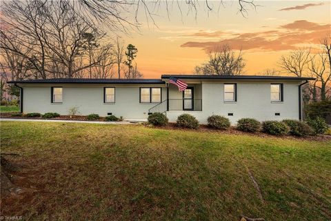 Homes For Sale - 643 Cypress Drive<br/> Randolph County, Asheboro, NC 27205