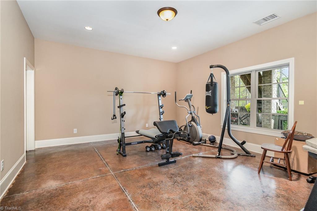 8140 Zinfandel Drive, Kernersville, North Carolina image 36