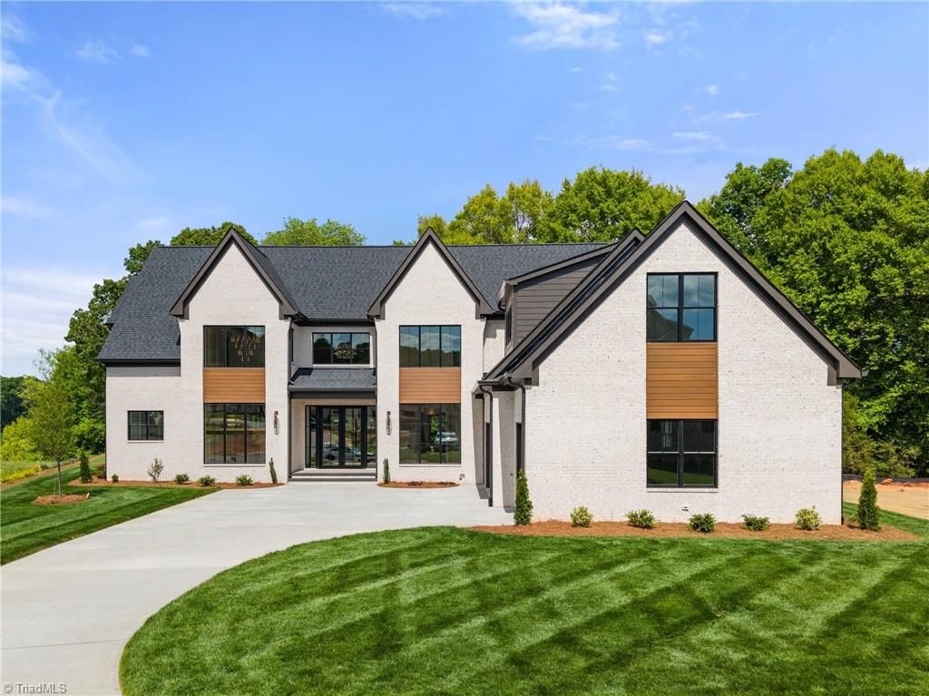 Photo of 3031 Scarlet Tanager Drive, Winston-Salem, NC 27106 (MLS # 1217188)