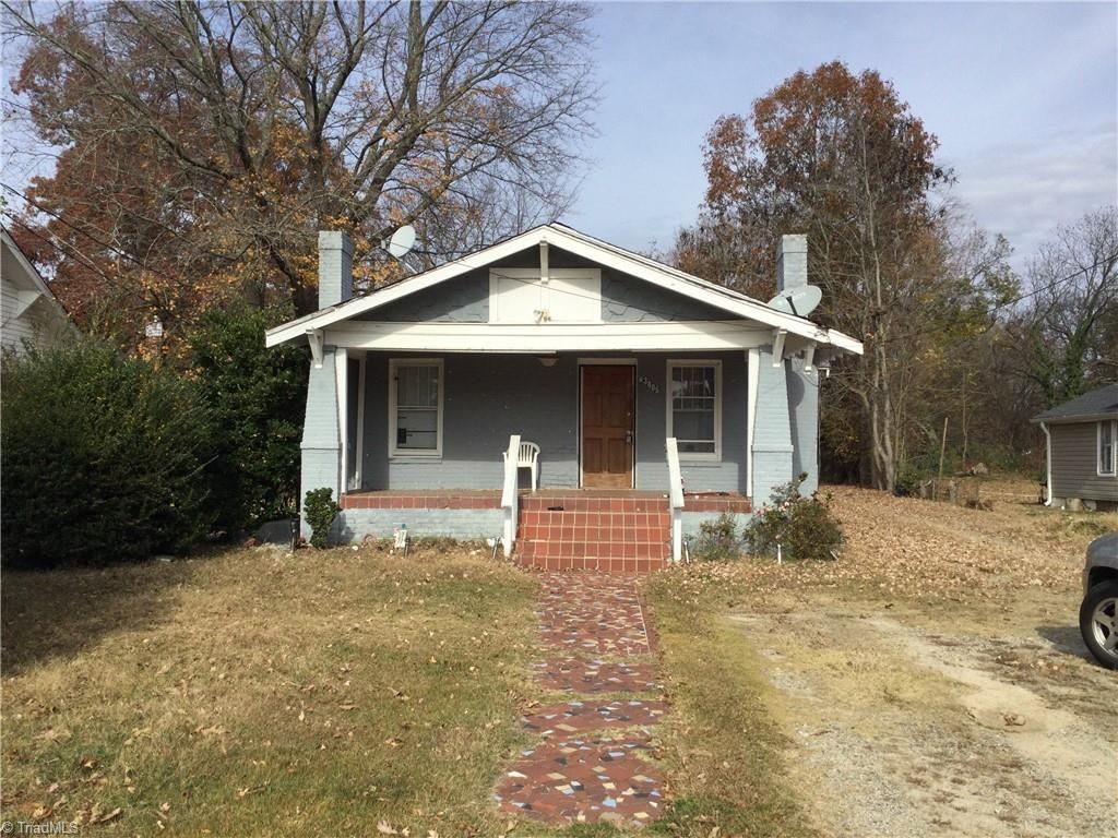 Photo of 3805 Oak Grove Avenue, Greensboro, NC 27405 (MLS # 1202647)