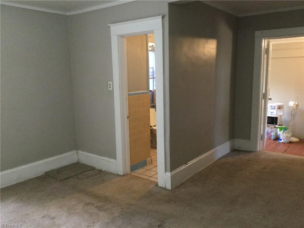 3805 Oak Grove Avenue