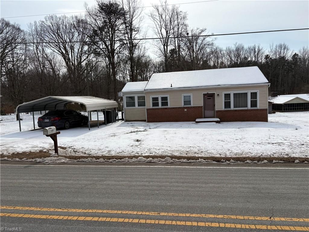 Photo of 3109 Vance Street Extension, Reidsville, NC 27320 (MLS # 1208082)