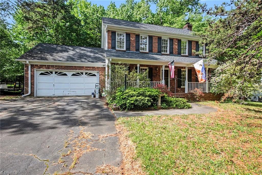 Photo of 193 Fox Run Drive, Mocksville, NC 27028 (MLS # 1218259)