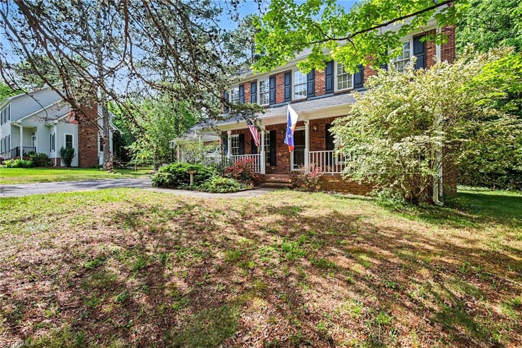 Photo of 193 Fox Run Drive, Mocksville, NC 27028 (MLS # 1218259)