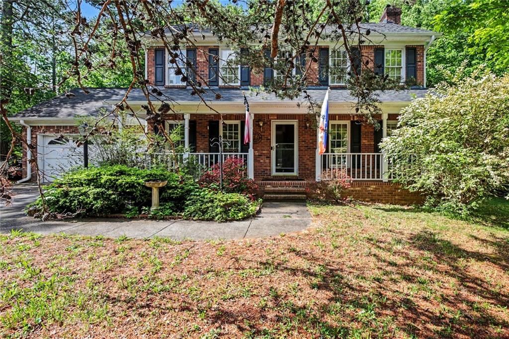 Photo of 193 Fox Run Drive, Mocksville, NC 27028 (MLS # 1218259)