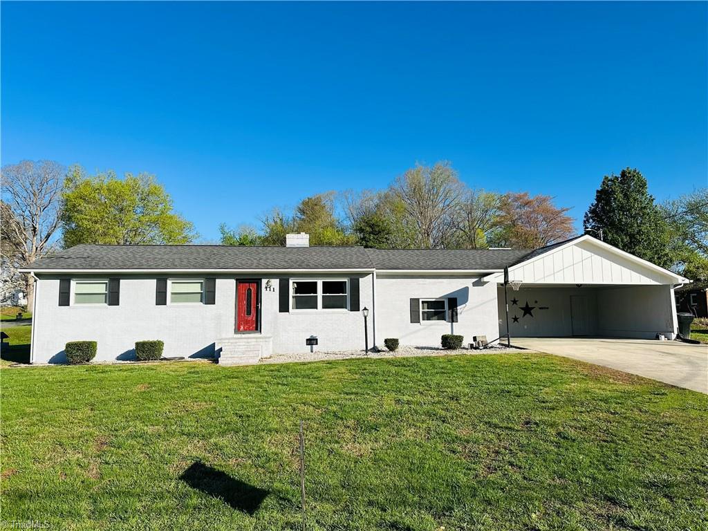 111 Vine Street, Mount Airy, North Carolina image 1