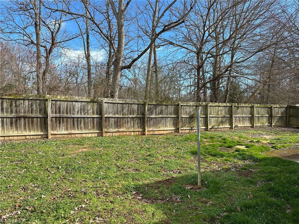 Photo 15 of 16 of 4702 Fewell Road house