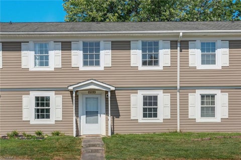 Condo For Sale - 5735 Bramblegate Road<br/> Greensboro, NC 