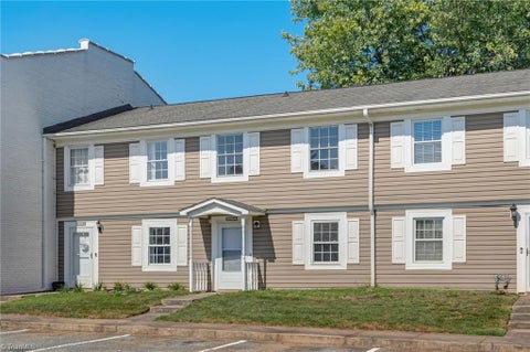 Condo For Sale - 5735 Bramblegate Road<br/> Greensboro, NC 