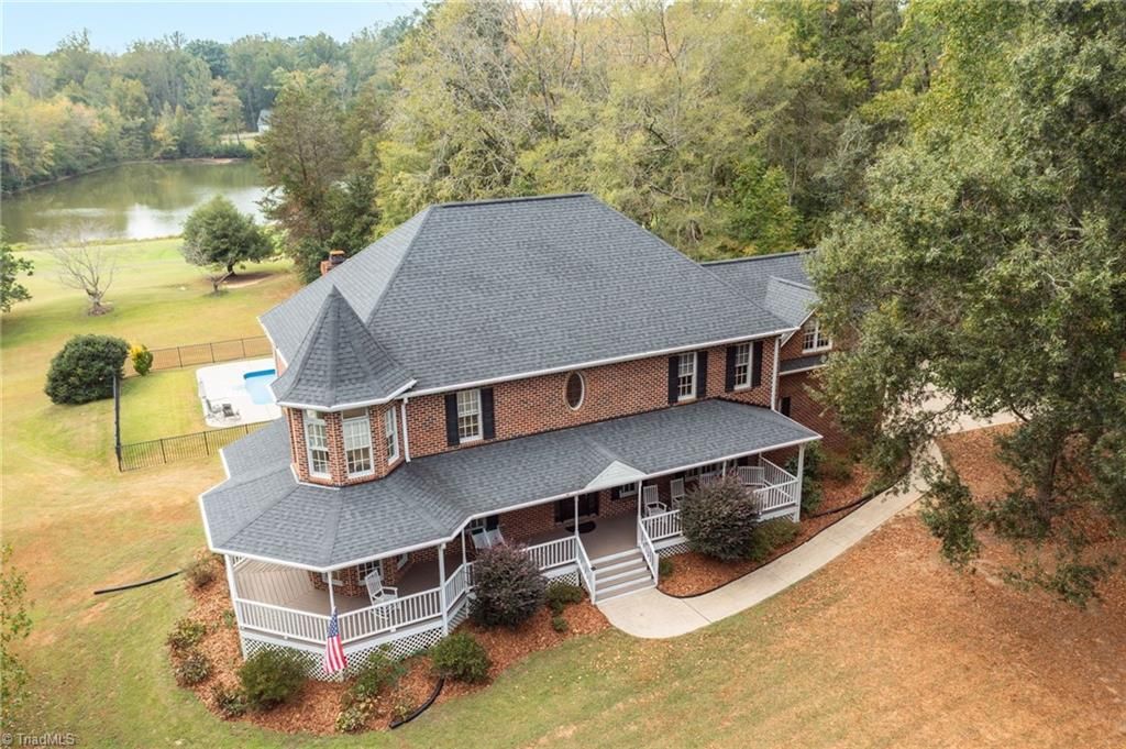 Photo of 410 Niblick Drive, Summerfield, NC 27358 (MLS # 1198464)
