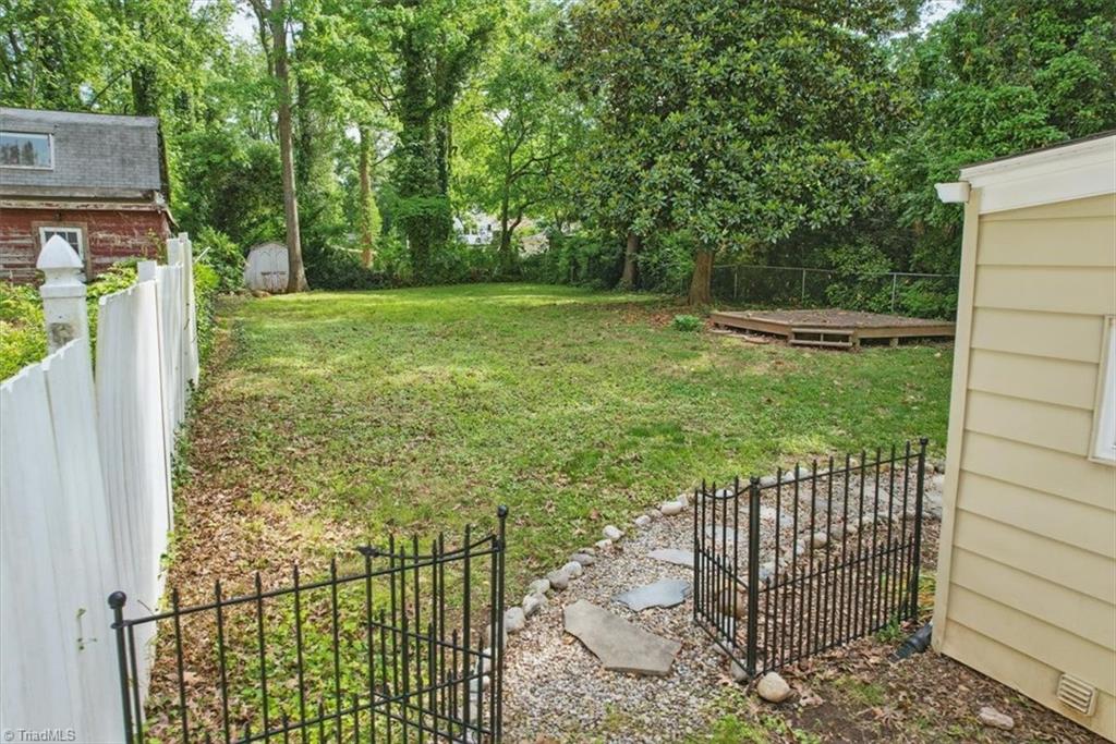 3813 Walker Avenue, Greensboro, North Carolina image 33
