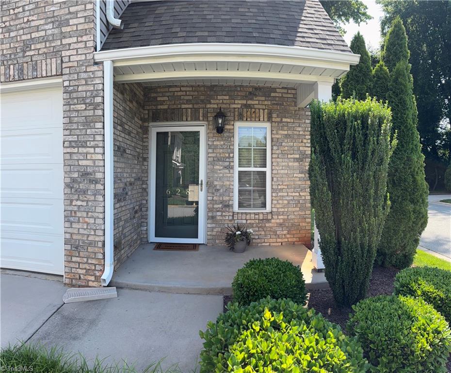 628 Friendway Road, Greensboro, North Carolina image 2