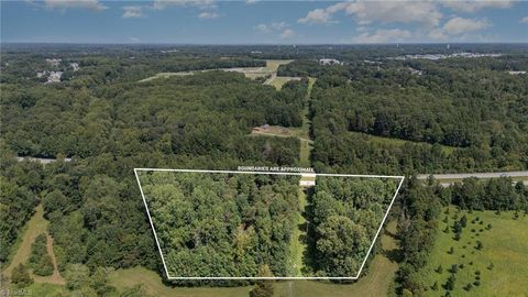Vacant Land For Sale - Glen Hollow Road<br/> Forsyth County, Kernersville, NC 27284