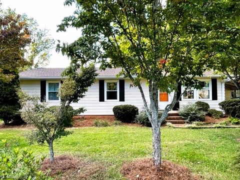 Photo for 1516 Friendly Chapel Road