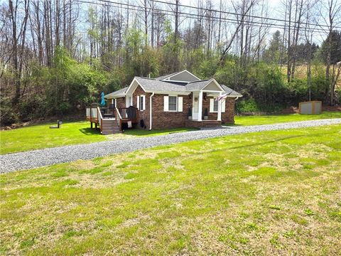 Homes For Sale - 3737 Nc Highway 704<br/> Westfield, NC 27053