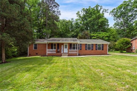 8201 US Highway 311, Archdale, NC 27263 - #: 1142006