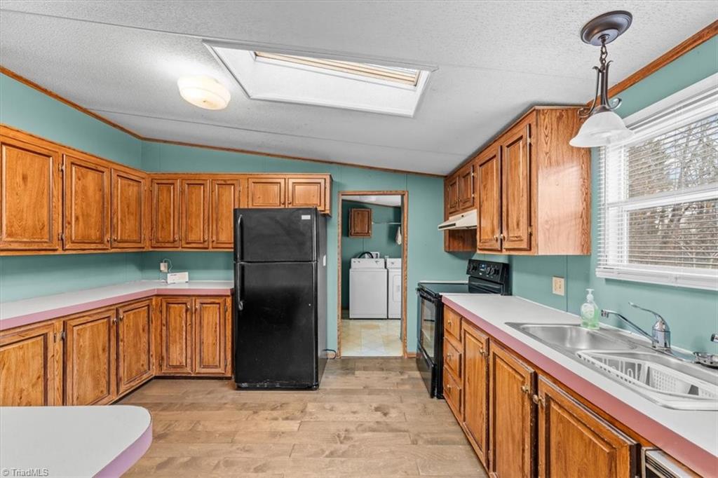 381 Franklin Lane, Clemmons, North Carolina image 6