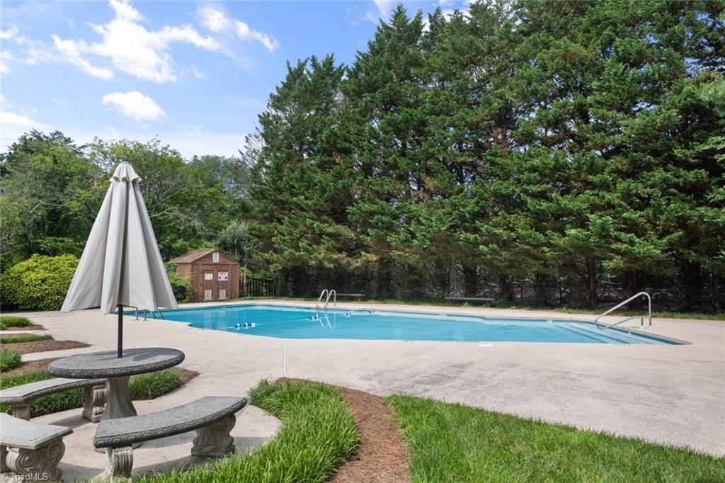 Winston-Salem, North Carolina 27104, United States, 2 Bedrooms Bedrooms, ,3 BathroomsBathrooms,Residential,Active,178426