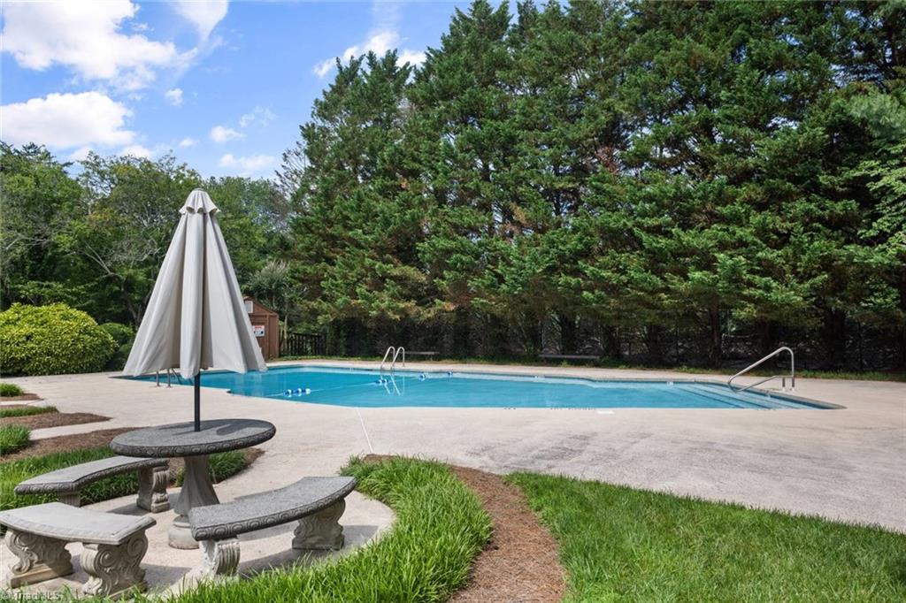 Winston-Salem, North Carolina 27104, United States, 2 Bedrooms Bedrooms, ,3 BathroomsBathrooms,Residential,Active,178426