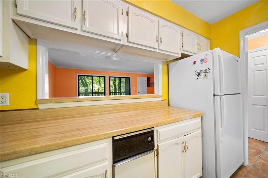 Winston-Salem, North Carolina 27104, United States, 2 Bedrooms Bedrooms, ,3 BathroomsBathrooms,Residential,Active,178426