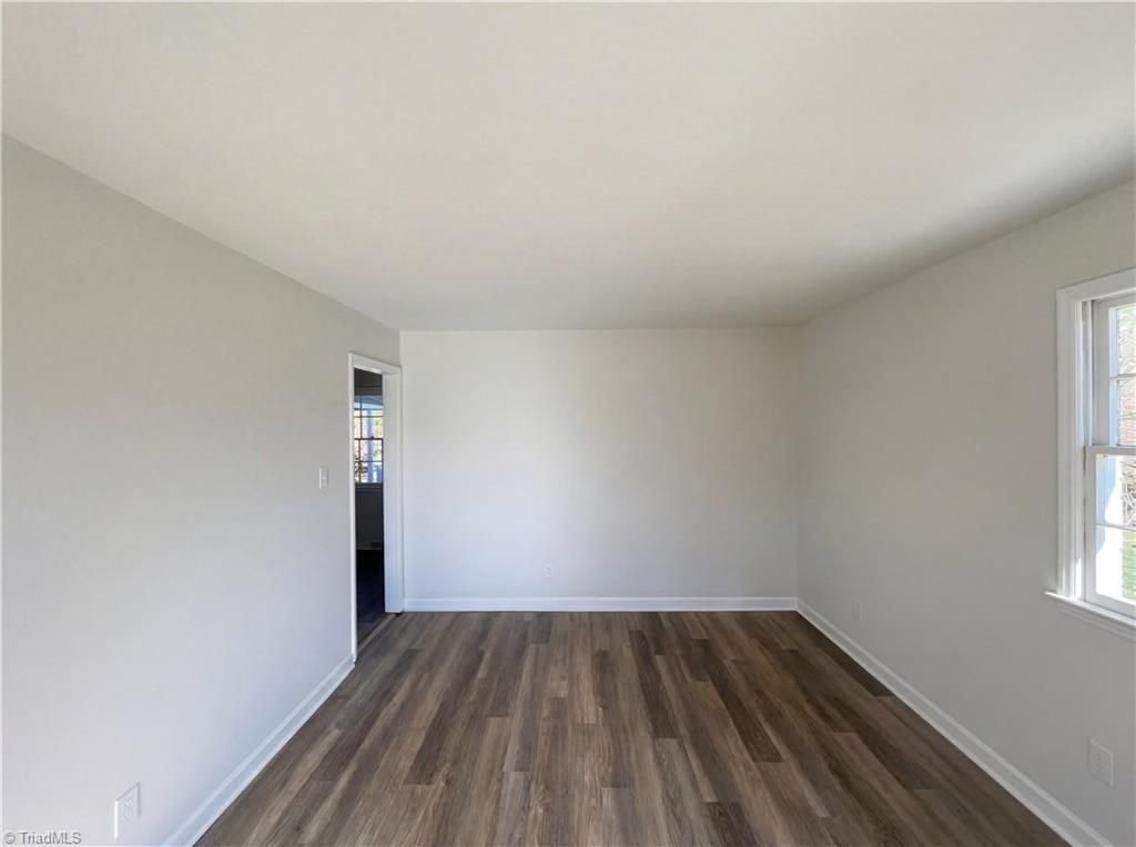 Photo of 1414 Larchmont Drive, Greensboro, NC 27405 (MLS # 1212265)