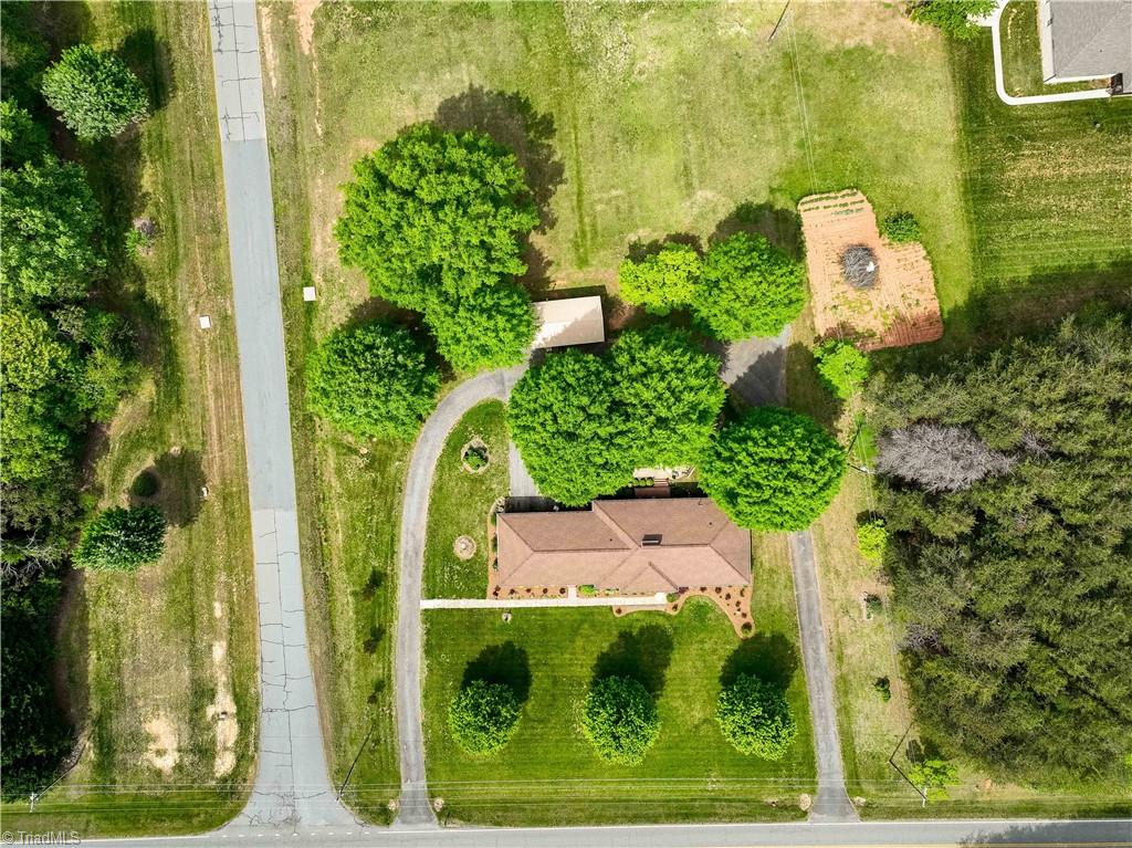 7044 Belews Creek Road, Belews Creek, North Carolina image 40