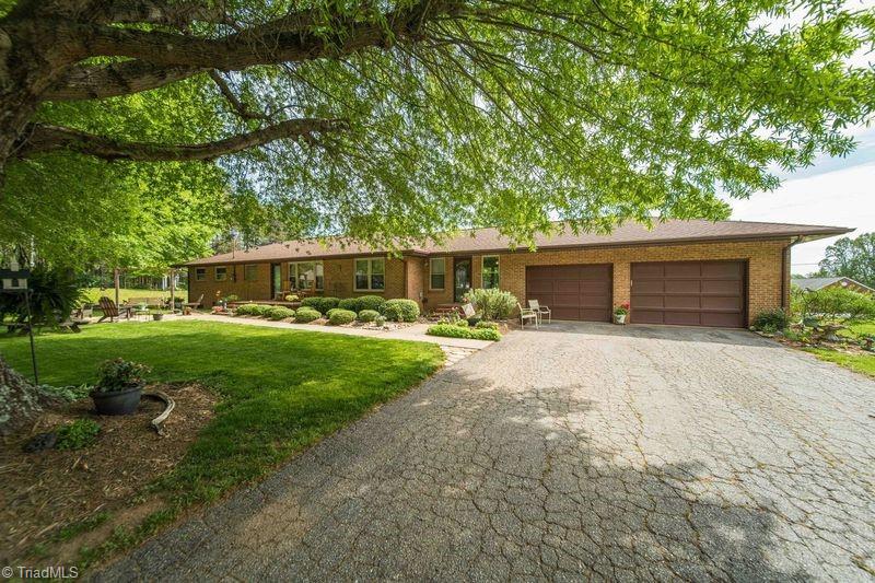 7044 Belews Creek Road, Belews Creek, North Carolina image 35